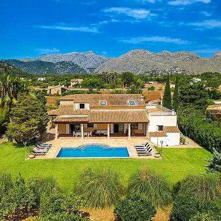 Tatil Evi Superb 5 Bedroom Villa, Pollensa, Special Prices Car Hire For Guests Pollença