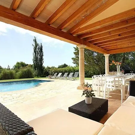 Tatil Evi Superb 5 Bedroom Villa, Pollensa, Special Prices Car Hire For Guests