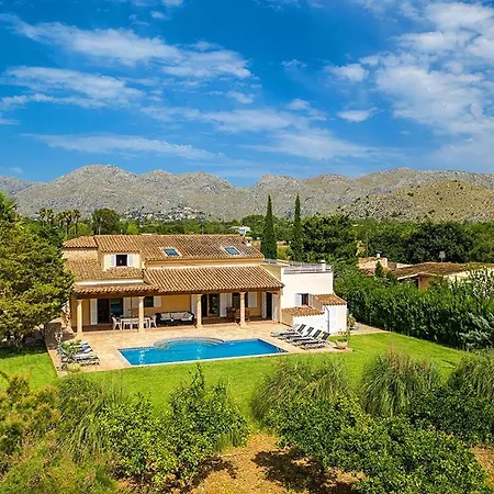 Superb 5 Bedroom Villa, Pollensa, Special Prices Car Hire For Guests